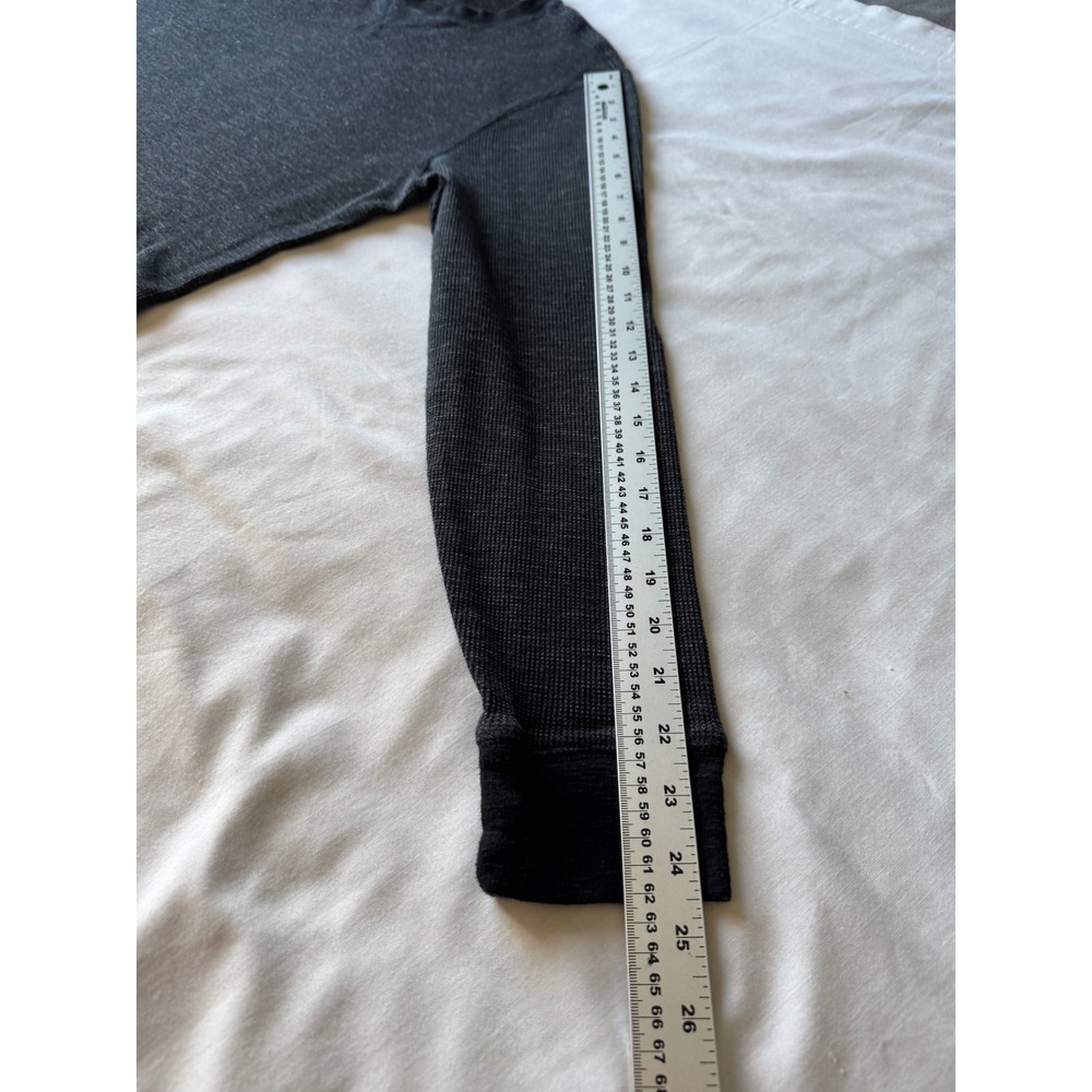 Old Navy Mens Charcoal Gray Waffle Knit Thermal Shirt Large Gorpcore Basics - Picture 9 of 12